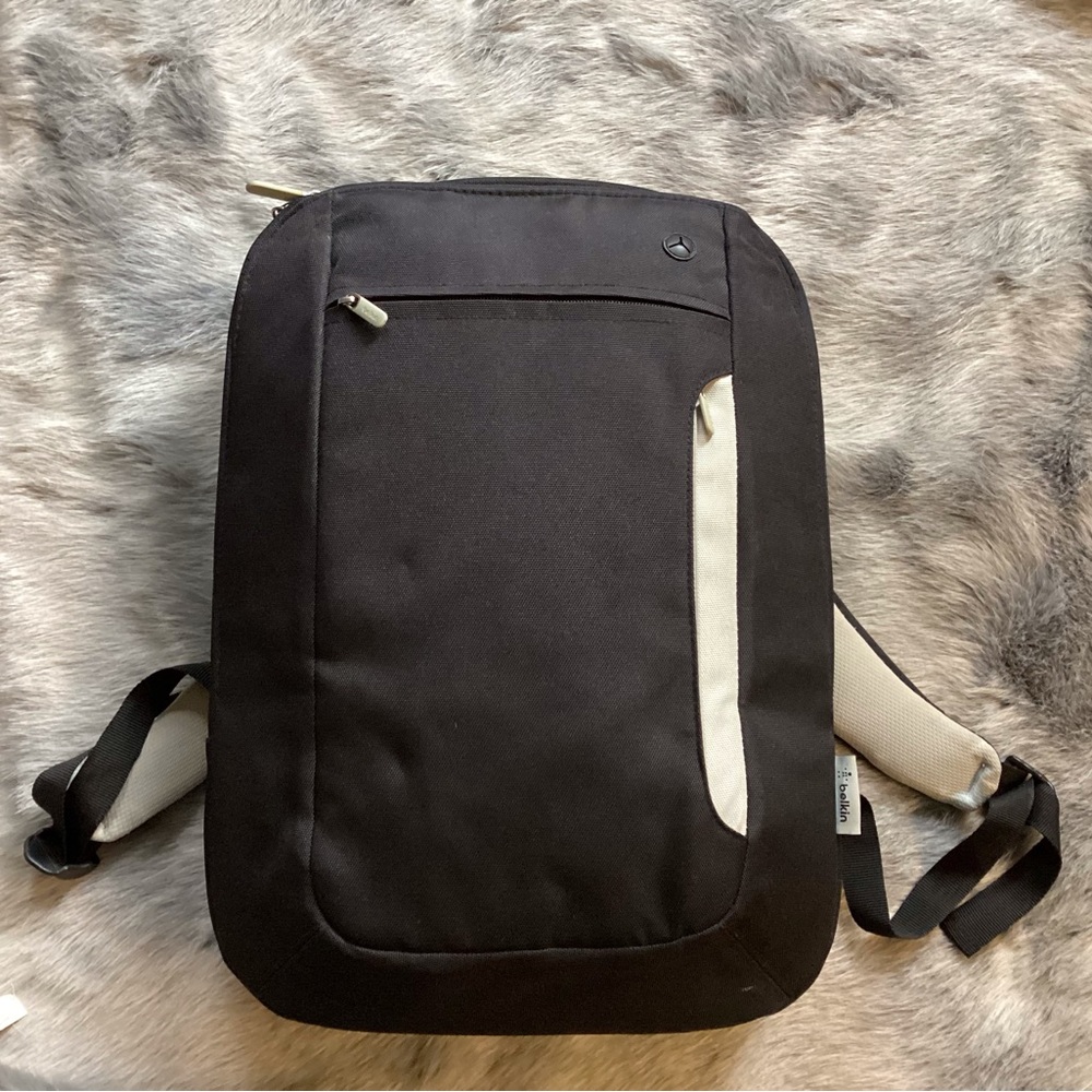 Belkin Laptop Slim Backpack, F8N159